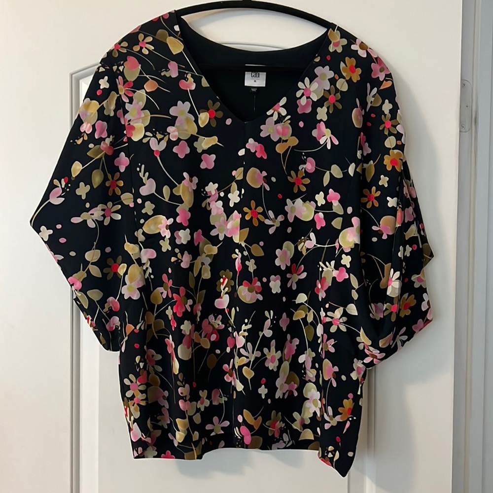 Cabi Charm Blouse NWT Size M